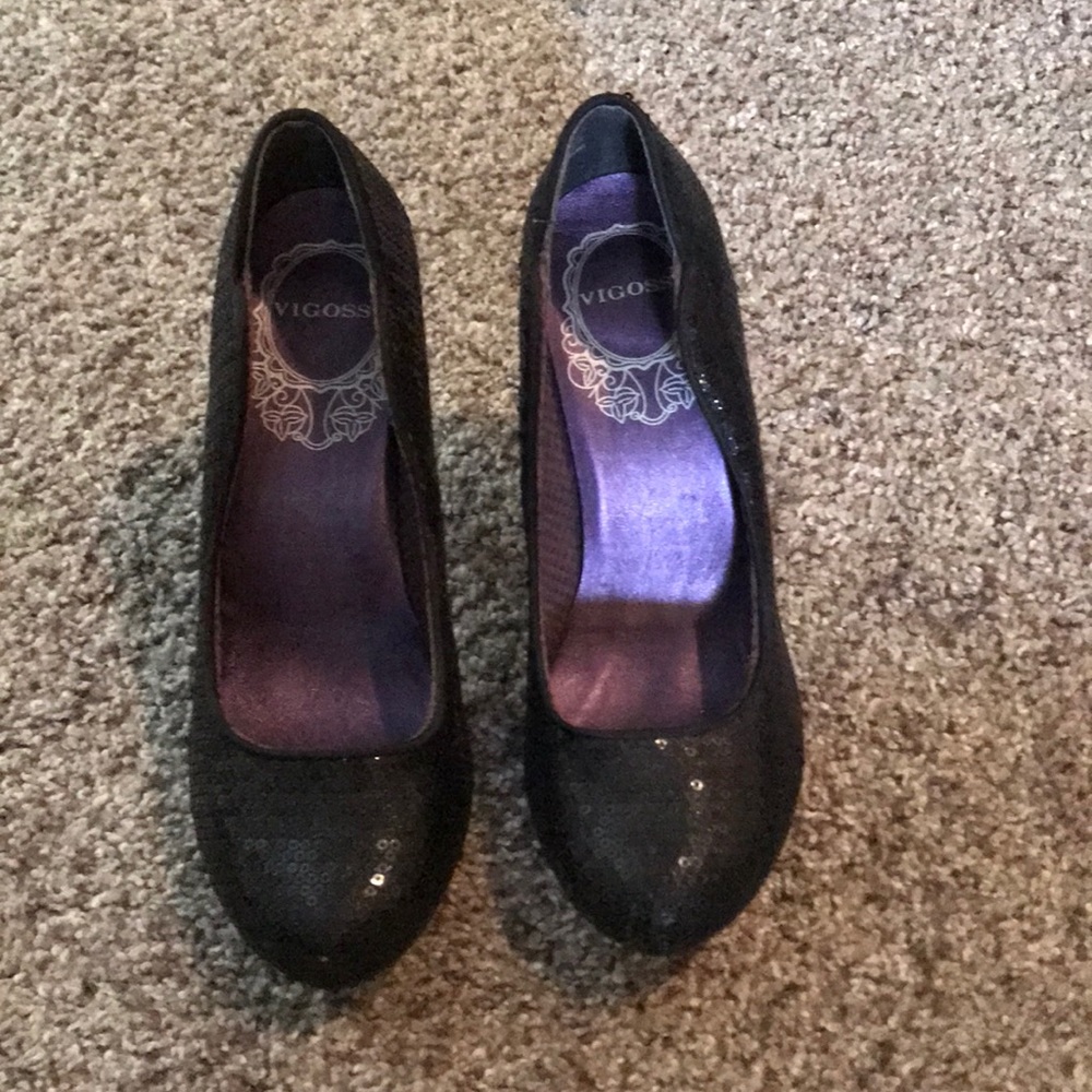Sequence heels
